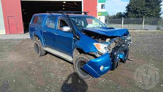 2006 Toyota Hilux 3.0TD 4WD SR5 DCU 5M Utility Utility Photo