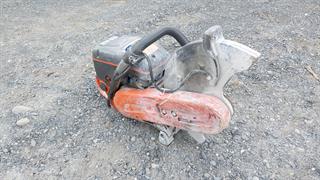 Husqvarna Faulty 2 Stroke Concrete saw Photo