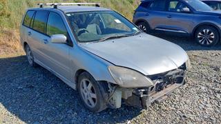 2003 Mitsubishi Lancer Station Wagon Photo
