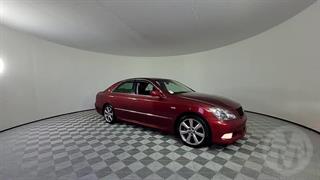 2006 Toyota Crown 4D Sedan Photo