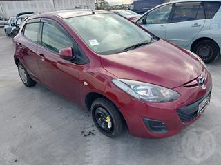 2013 Mazda Demio Hatch Photo