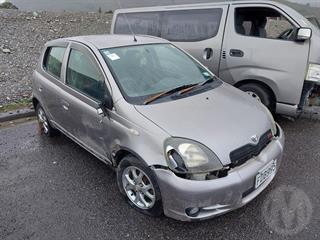 2001 Toyota Vitz Hatch Photo