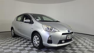 2014 Toyota Aqua 5D Hatch Photo
