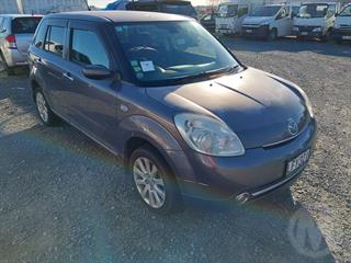 2006 Mazda Verisa Hatch Photo