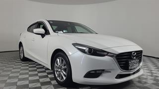 2017 Mazda Axela 4D Sedan Photo