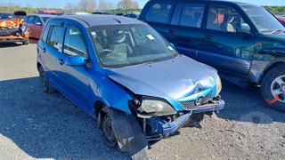 2004 Mazda Demio Hatch Photo