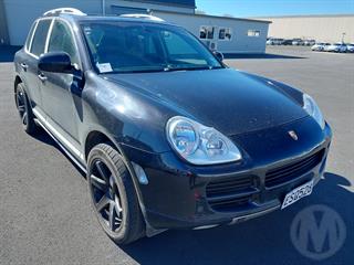 2006 Porsche Cayenne S 4 DR 6SP TIP Station Wagon Photo