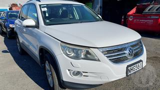 2009 Volkswagen Tiguan Station Wagon Photo
