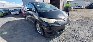 2006 Toyota Estima Station Wagon Photo