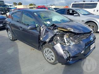 2017 Toyota Aqua Hatch Photo