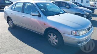 1996 Nissan Primera Sedan Photo