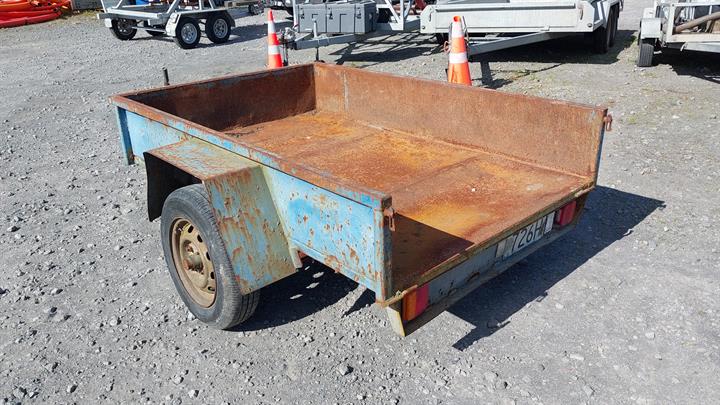 Lazy Owl Image