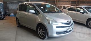 2007 Toyota Ractis Hatch Photo