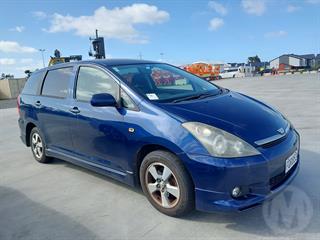 2003 Toyota Wish Station Wagon Photo