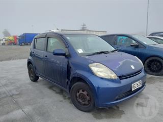 2004 Toyota Passo Hatch Photo