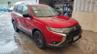2021 Mitsubishi Outlander SP 2.4P/4WD/CVT Station Wagon Photo