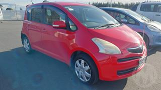 2006 Toyota Ractis Hatch Photo