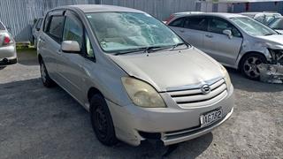 2006 Toyota Spacio Station Wagon Photo