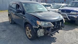 2006 Mitsubishi Outlander Station Wagon Photo