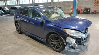 2013 Mazda Axela Hatch Photo