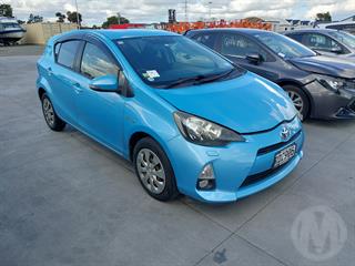 2013 Toyota Aqua Hybrid Hatch Photo
