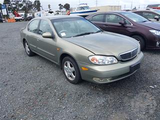 2000 Nissan Maxima Sedan Photo