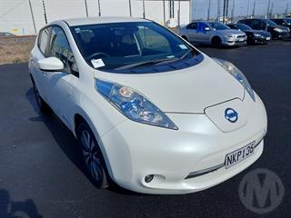 2016 Nissan Leaf Hatch Photo