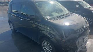 2013 Toyota Spade Hatch Photo