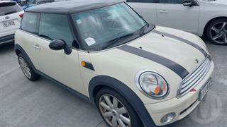 2010 MINI Cooper Hatch 6A 2DR 1.6I Hatch Photo