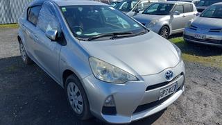 2013 Toyota Aqua Hatch Photo