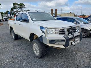 2016 Toyota Hilux SR TD DC 2.8D/4WD/6 Dual Cab Utility Photo