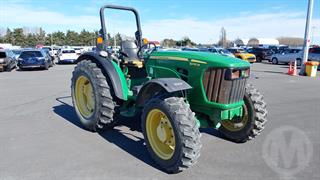 John Deere 5065M Tractor Unit Photo