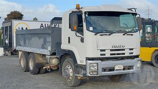 2013 Isuzu F Series FVZ1400M Tipper GCM 32,000kg Photo