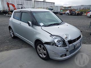2004 Suzuki Swift Hatachback Hatch Photo