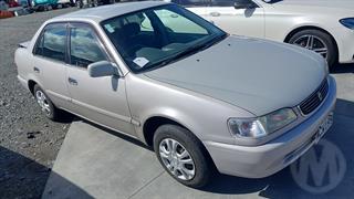 1999 Toyota Corolla Xe-saloon Sedan Photo