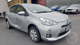 2014 Toyota Aqua Hatch Photo
