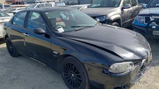 2004 Alfa Romeo 156 2.5 V6 Q System Sedan Photo