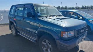 1997 Isuzu Bighorn Station Wagon Photo