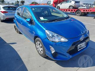 2017 Toyota Aqua Hatch Photo