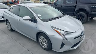 2019 Toyota Prius Hybrid Hatch Photo
