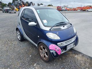 2001 MCC Smart Coupe Hatch Photo