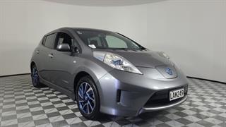 2014 Nissan Leaf 5D Hatch Photo