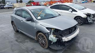 2013 Mazda Axela Hatch Photo