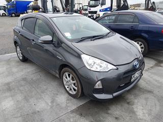 2013 Toyota Aqua Hatch Photo