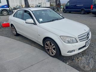 2009 Mercedes-Benz C200 Kompressor Sedan Photo