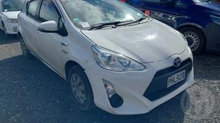 2017 Toyota Aqua Hatch Photo
