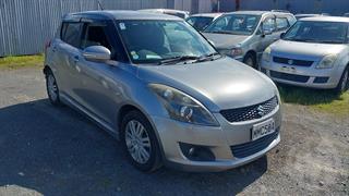 2013 Suzuki Swift Hatch Photo