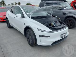 2026 Tesla Model Y Rear Wheel Drive Station Wagon Photo