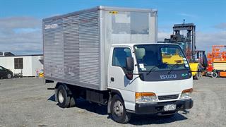 1998 Isuzu ELF 250 Box Body GCM 8,000kg Photo