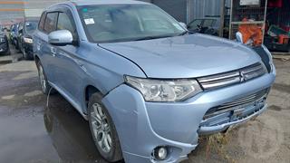 2013 Mitsubishi Outlander Station Wagon Photo